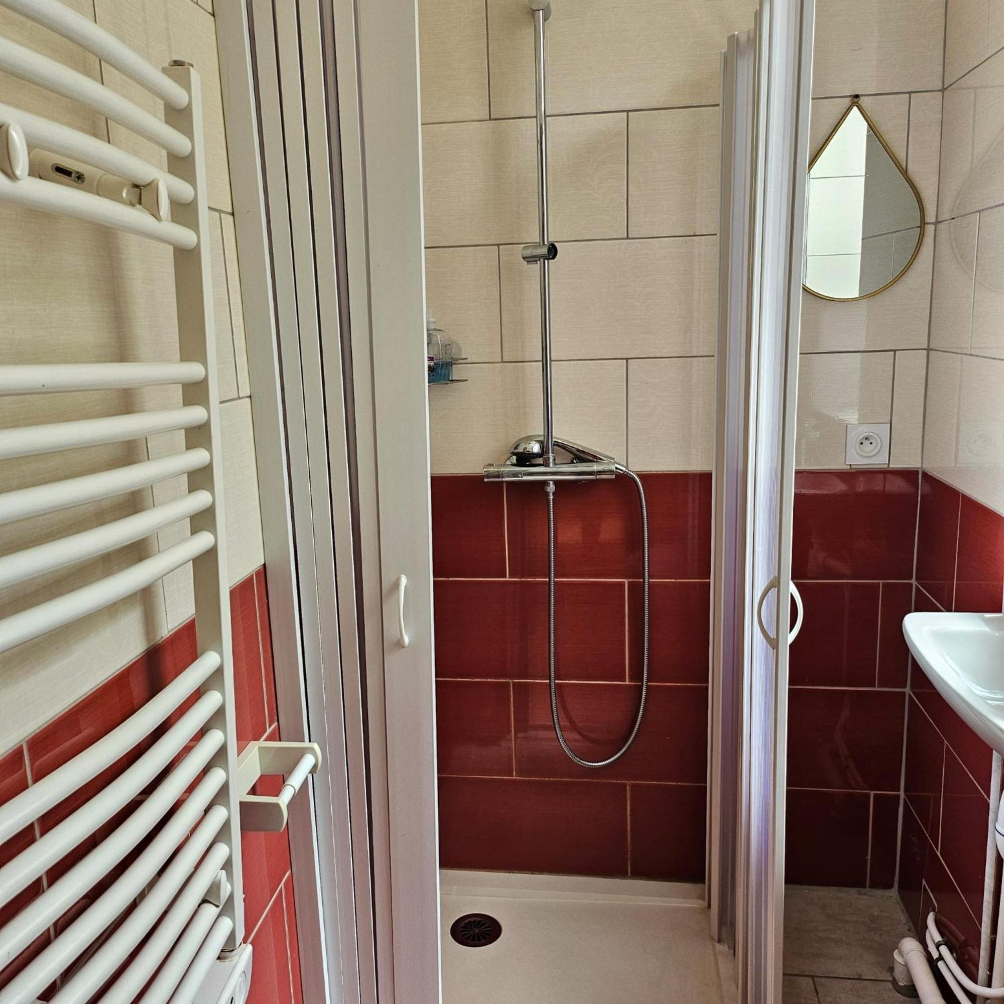 Bed and Breakfast Hameau Des Essarts Grand-Couronne Exterior foto